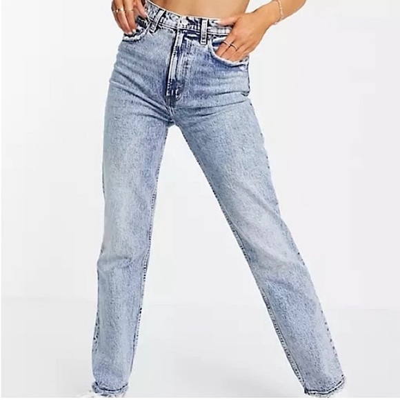 Abercrombie & Fitch 90’s Straight Ultra High Rise Acid Wash Jeans 37 / 24 - Picture 2 of 11